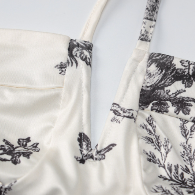 Conjunto de falda midi de tirantes fruncida con estampado halter y lazo 