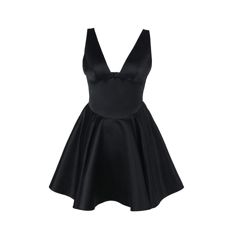 Mini-robe camisole dos nu à col en V profond et smocké 