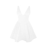 Mini-robe camisole dos nu à col en V profond et smocké 