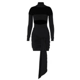 Mini-robe froncée à col haut et manches longues 