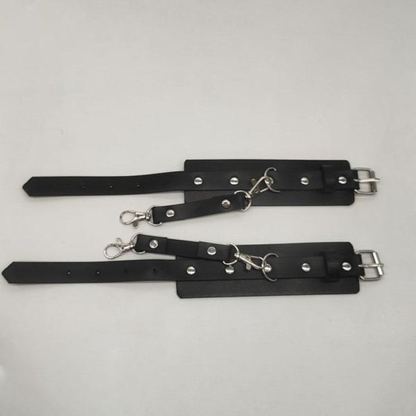 Pulsera con hebilla ajustable de cuero PU