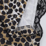 Top con escote en V calado y dobladillo de encaje con estampado de leopardo 