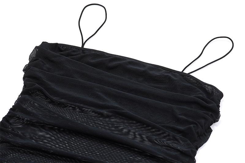 Robe midi à bretelles fines en maille fendue et froncée 