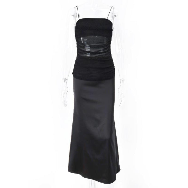 Robe midi à bretelles fines en maille fendue et froncée 