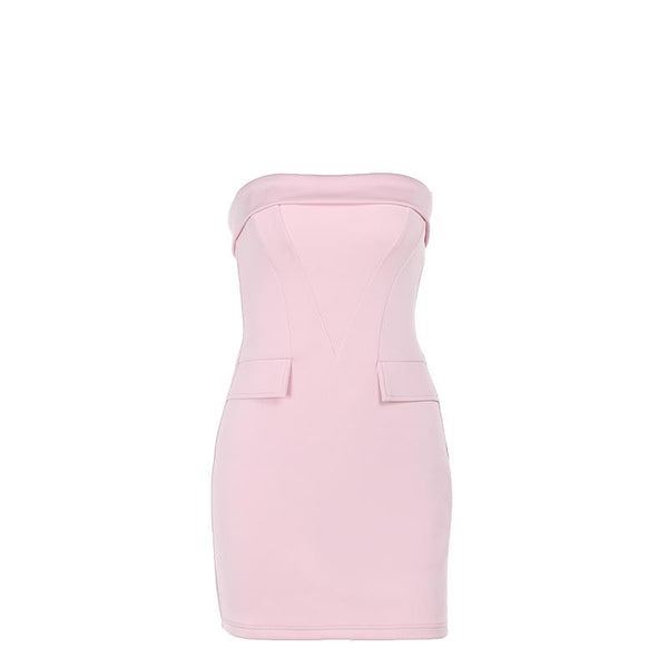 Minivestido de tubo rosa con espalda descubierta y corsé 