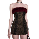 Vestido mini de tubo con espalda descubierta y contraste con estampado esponjoso 