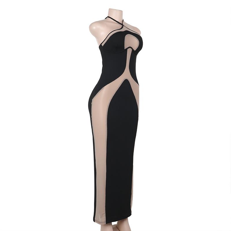 Vestido largo sin espalda con parches de malla y lazo tipo halter 