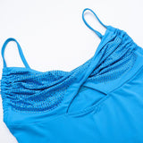 Mini-robe camisole dos nu froncée à col en V ajouré 