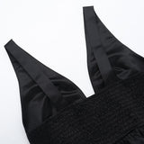 Mini-robe camisole dos nu à col en V profond et smocké 