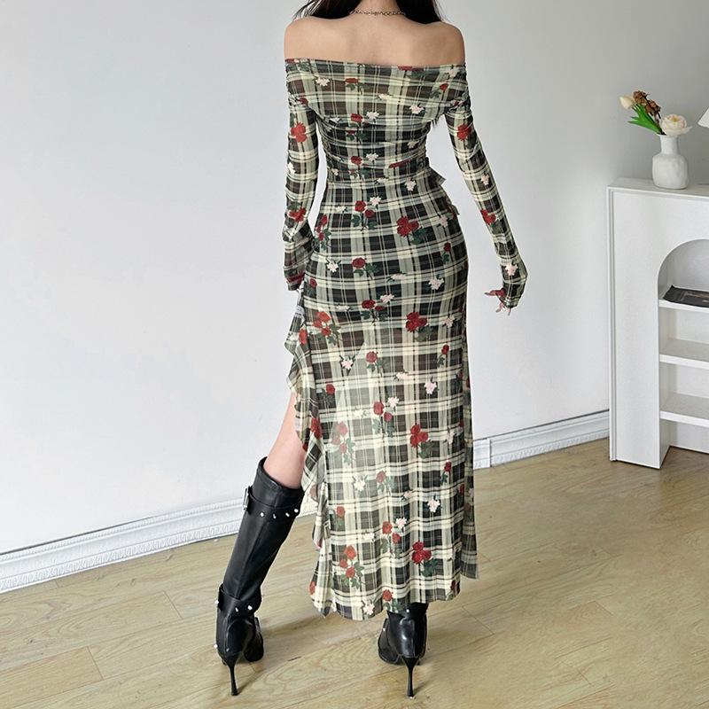 Robe midi à volants et manches longues, épaules dénudées, imprimé floral 