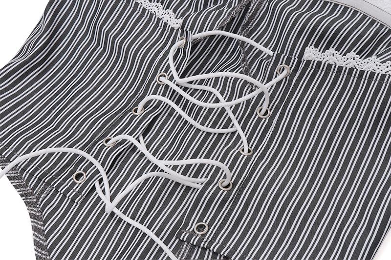 Top de tubo con cuello de corazón, dobladillo de encaje a rayas y cordones 