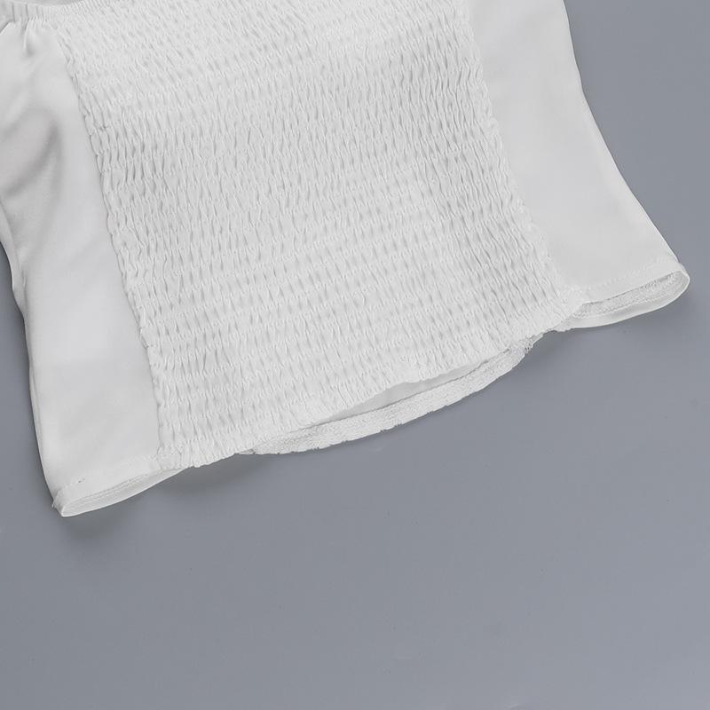 Haut froncé à smocks et ourlet en dentelle à épaules dénudées 