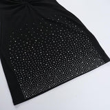 Mini-robe licou à nouer soi-même, froncée et perlée, col en V 
