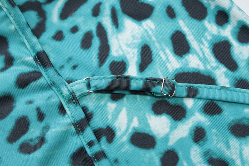 Robe longue à imprimé léopard, col bénitier et dos croisé 