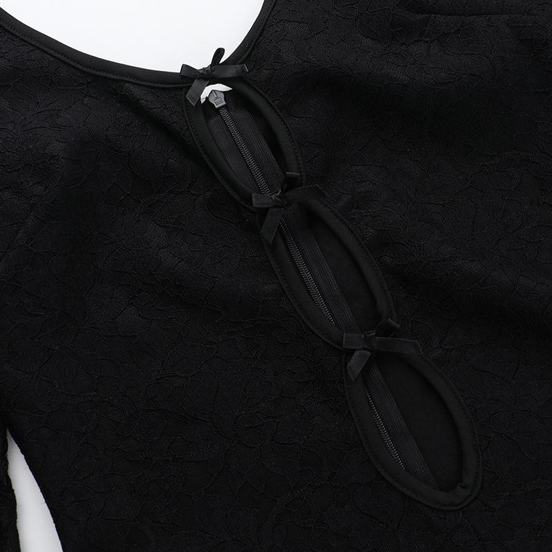 Hollow out zip-up bowknot lace hem long sleeve romper