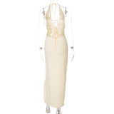 Robe longue unie à volants et col en V avec fente et lien à nouer 