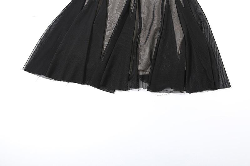 Mini-robe camisole à col en V en maille à nouer soi-même avec plumes 