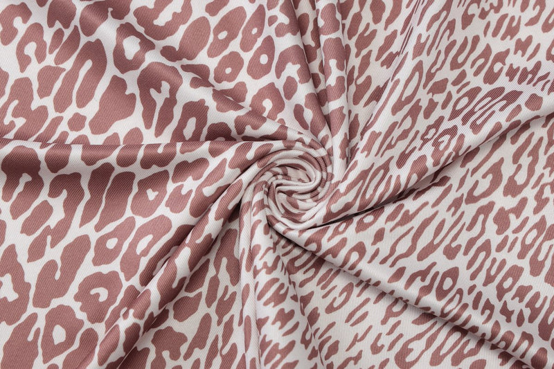 Robe longue contrastée à imprimé léopard et dos nu irrégulier 