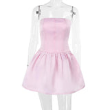 Mini-robe tube unie en satin froncé à smocks 