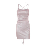 Robe courte à encolure carrée et dos croisé 