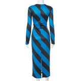 Robe midi à manches longues, col ras du cou et fentes en sergé imprimé 