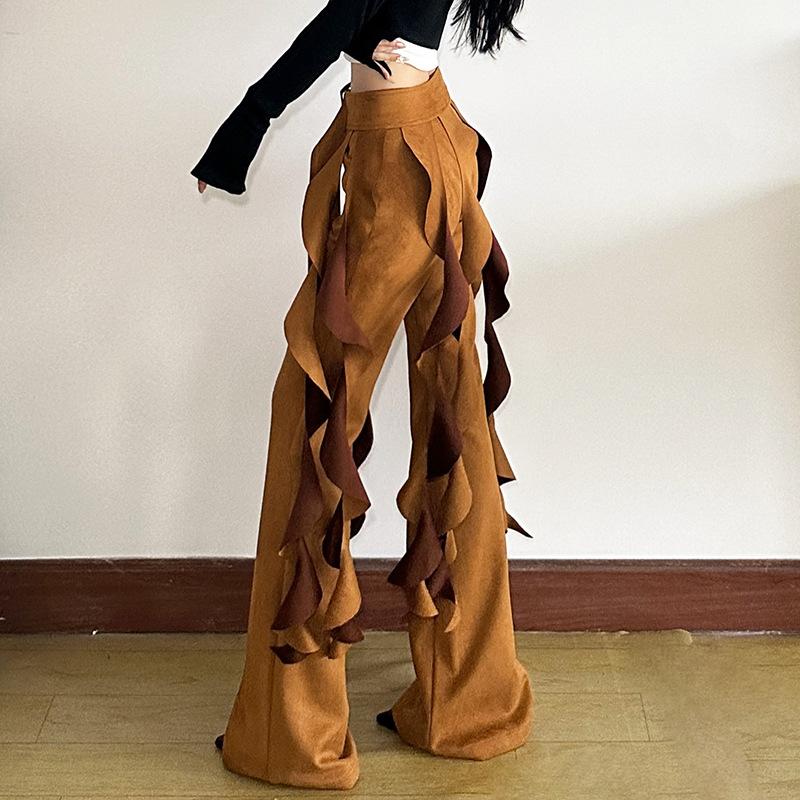 Pantalón recto de talle alto con botones y cremallera 