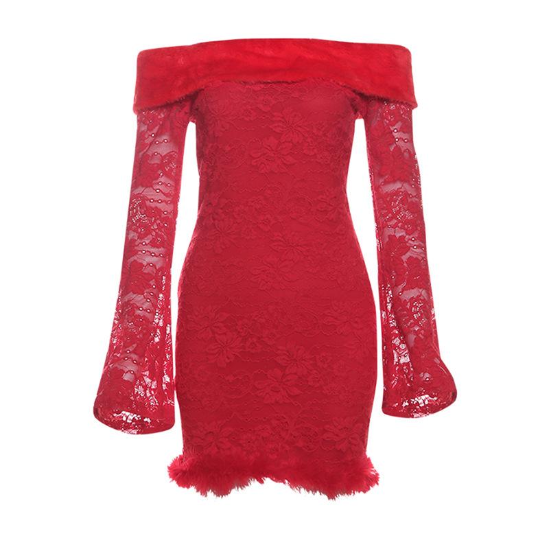 Mini-robe en dentelle à plumes et manches longues évasées à épaules dénudées 