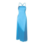Robe longue en satin froncé à dos croisé et col carré 