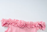 Vestido mini fruncido con volantes y apliques de flores en los hombros 