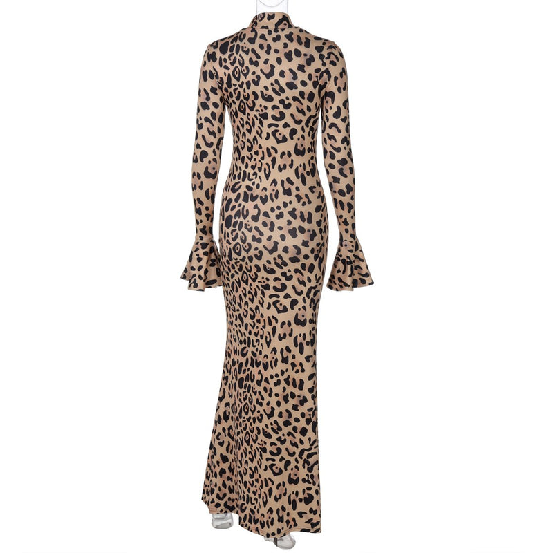 Robe longue à manches longues évasées et col haut à imprimé léopard 