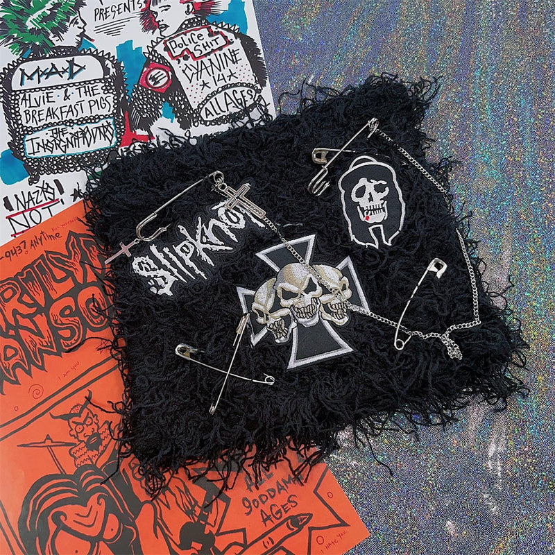 Raw hem skull embroidery metal chain cap