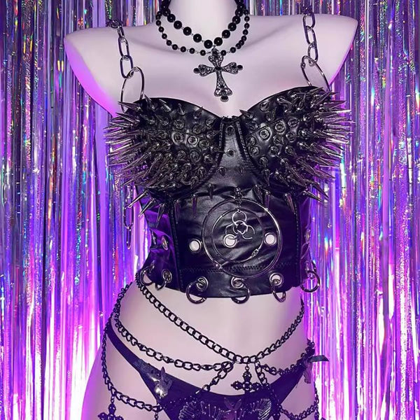 Anneau en O creux en métal chaîne rivet applique dessus en cuir PU 