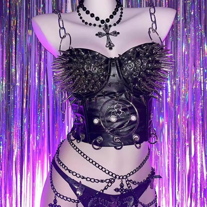Anneau en O creux en métal chaîne rivet applique dessus en cuir PU 