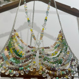 Top con cuentas huecas y cadena de metal estilo halter 