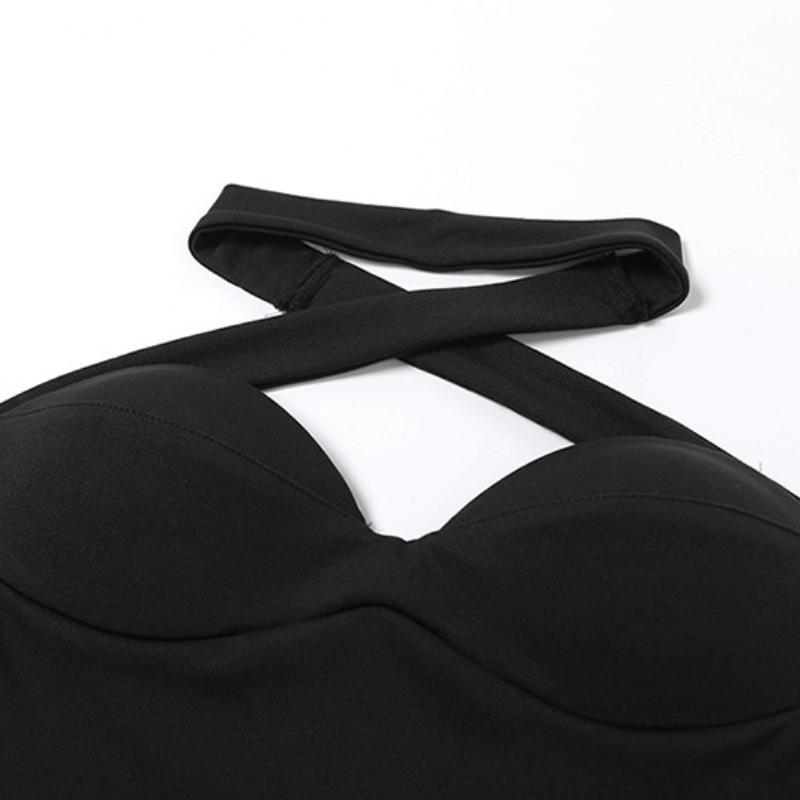 Mini-robe tube unie à dos croisé et duveteux 
