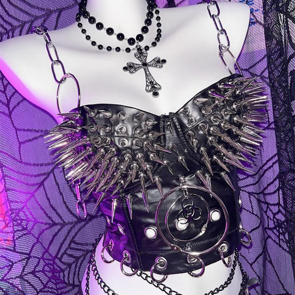 Anneau en O creux en métal chaîne rivet applique dessus en cuir PU 
