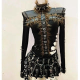 Haut à manches longues et duveteux avec appliques à rivets creux 
