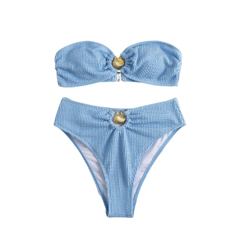 Traje de baño bikini de tubo con botones y espalda descubierta con textura y apliques metálicos 