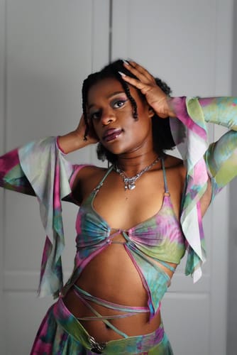 Halibuy Fashion review - Flared Sleeve Tie Dye O Ring Self Tie Halter Low Cut Mini Skirt Set