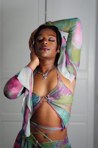 Halibuy Fashion review - Flared Sleeve Tie Dye O Ring Self Tie Halter Low Cut Mini Skirt Set