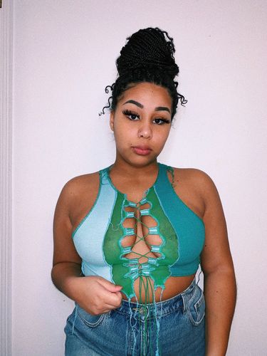 Halibuy Fashion review - Sleeveless Sheer Lace Up Crop Top