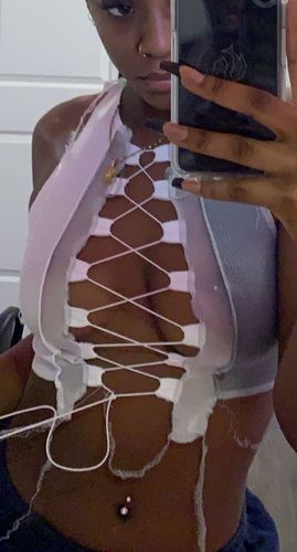 Halibuy Fashion review - Sleeveless Sheer Lace Up Crop Top