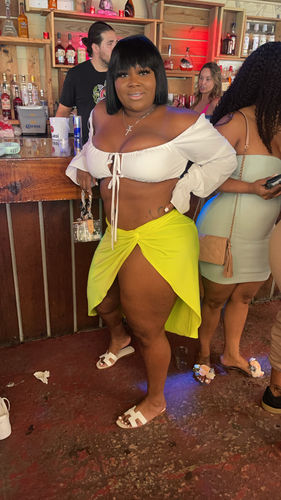 Halibuy Fashion review - Puff Sleeve Square Neck Tie Front Crop Top