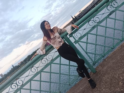 Halibuy Fashion review - Butterfly Print Off Shoulder Flared Sleeve Contrast Backless Top