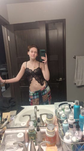 Halibuy Fashion review - Lace Slit V Neck Solid Backless Cami Crop Top