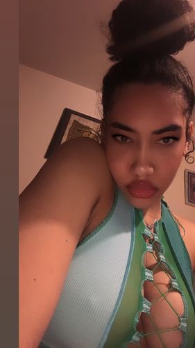 Halibuy Fashion review - Sleeveless Sheer Lace Up Crop Top