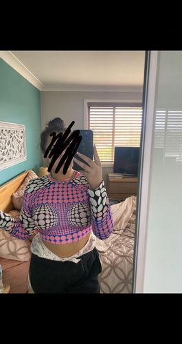 Halibuy Fashion review - Crewneck Long Sleeve Dot Pattern Crop Top