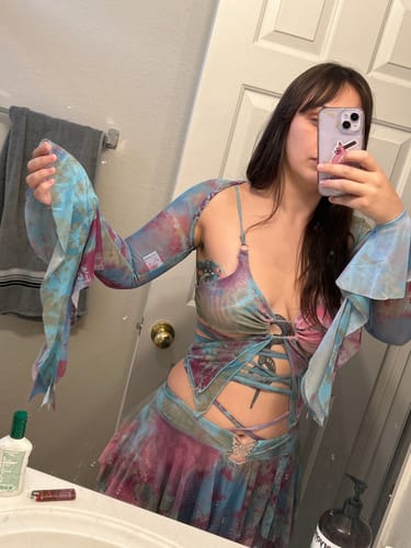 Halibuy Fashion review - Flared Sleeve Tie Dye O Ring Self Tie Halter Low Cut Mini Skirt Set