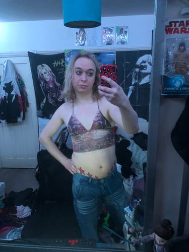 Halibuy Fashion review - Butterfly Applique Backless V Neck Contrast Print Crop Top